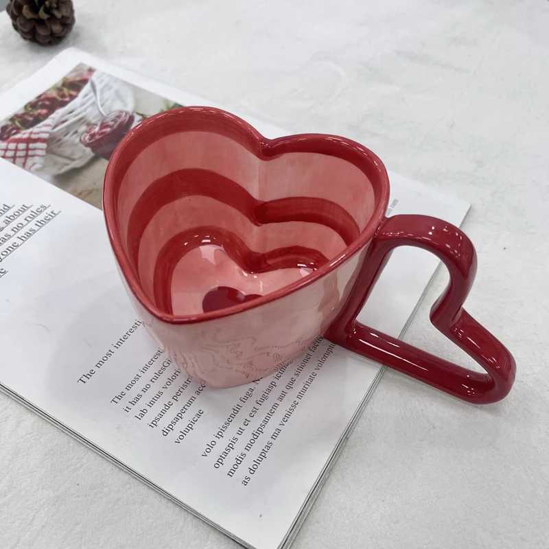 300ml 10oz Heart Shape Coffee Mug Creative Personty Unique Design Ceramic Cup with Heart Shape Handle Lovely Gift for Besties C251210