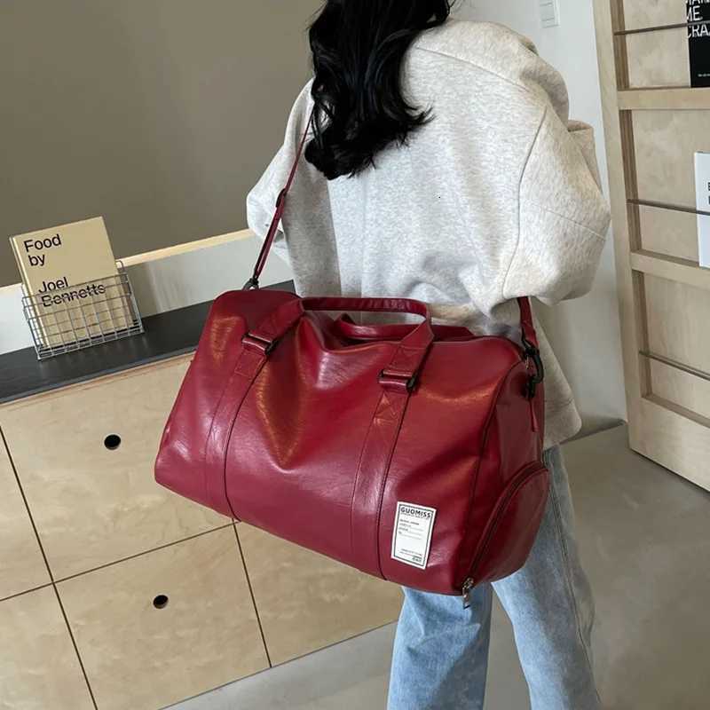 Pu Leather Sport Bag Gym Bag Dry Wet Bag for Men Wen Training for Shoes Fitness Yoga Travel Storage Lage Shoder Sport Bag Y251209