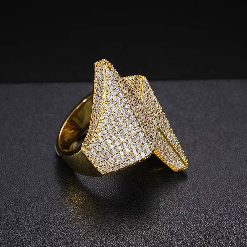 Hip Hop 18K Gold Plated Luxury Solid 925 Silver Pass Diamond Tester Iced Out GRA VVS Moissanite Lightning Flash Men Ring