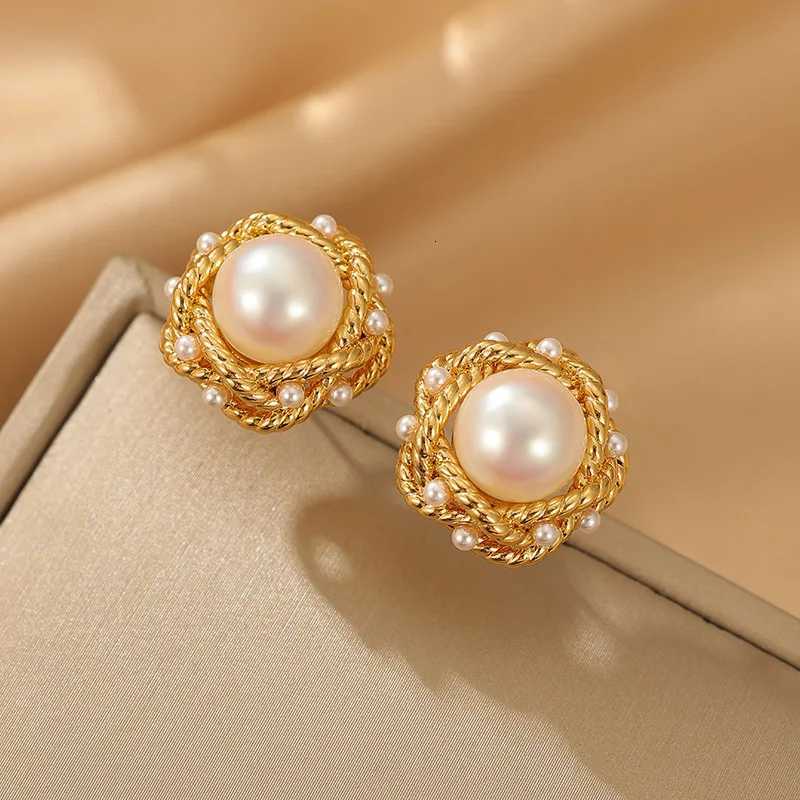 New French Fashionable and Prosperous Wrped Imitation Pearl Earrings Wens High end Banquet Jewelry Accories 2025 Y251210