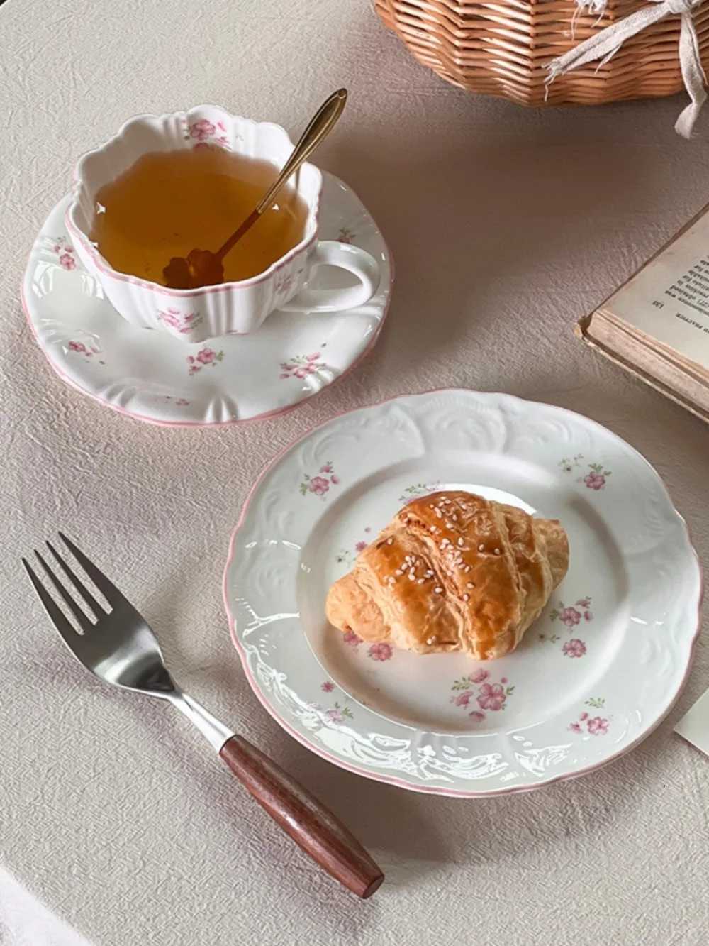 European Pink Cherry Blossoms Mugs Porcelain Cupsaucer Tableware Coffee Mug Dining Table Afternoon Tea Teacup Fruits Juice Cup C251210