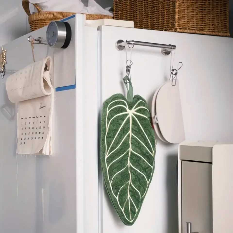 Super absorbent and quick-drying kitchen towel soft coral velvet tropical leaf print suitable for bathtub dry plate C251210