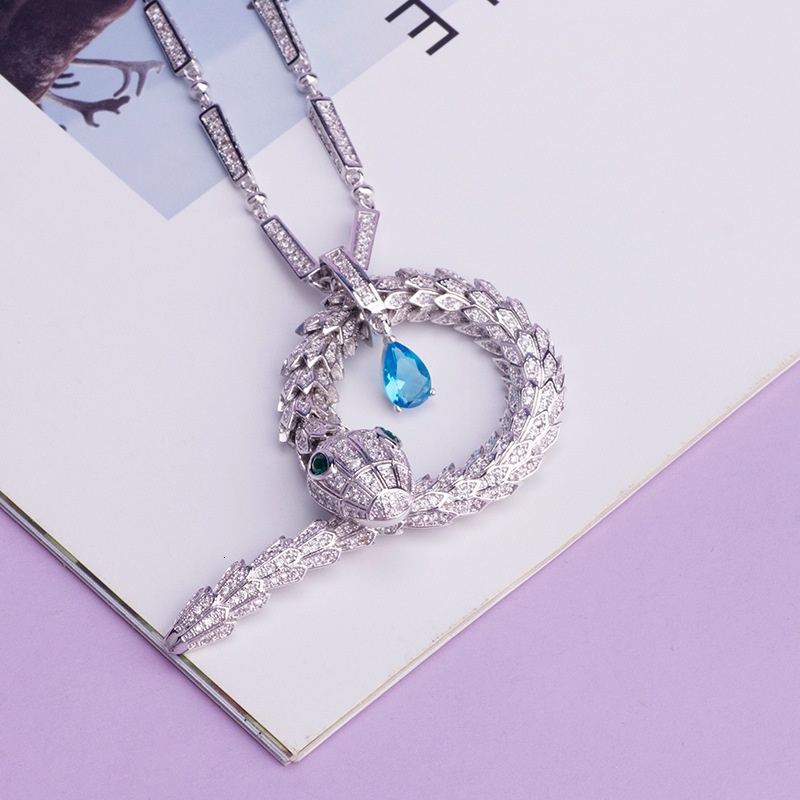 Animal New Style Women's Personality Fashion Gold-Plated Zircon Snake Necklace Long Snake-Shaped Pendant Jewelry Wholesale