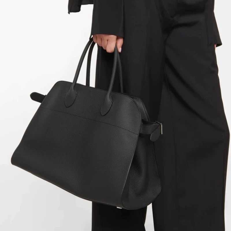 2025 Model Handheld Tote Bag New Small-Brand Leather Large-Capacity Cmuter Bag Y251209