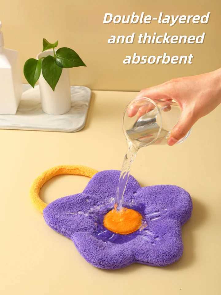 Hot salesHandtowels Can Be Hung with Coral Velvet Creative Text Flower Shaped Towel Household Kitchen Absorbent Handkerchief C251210