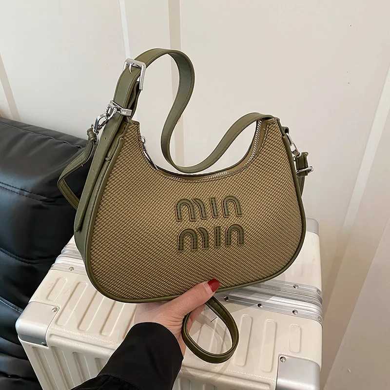 2025 Crescent Mo Hobo Bag Curated Adjustable Crossbody Shoder Purse for Wen Vegan Leather Day to Night Tote Y251209