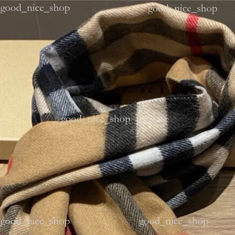 2026 Christmas Gift Bur Berryly Scarf 5A High Quality Designer Classic Plaid 100% Cashmere Scarves Winter Warm Womens Mens Long Pashmina Tassel Fashion Top a88