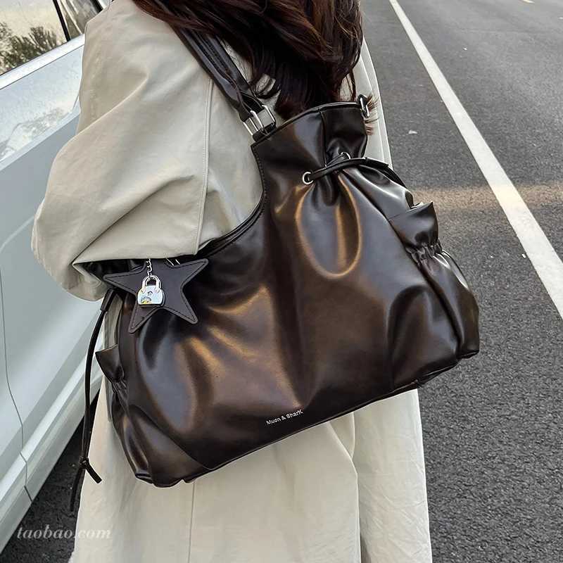 Luxury Designer Wens Tote Bag Autumn Winter Large Capacity Ipad Pouch Briefcase Korean Drstring Travel Handbags Y251209