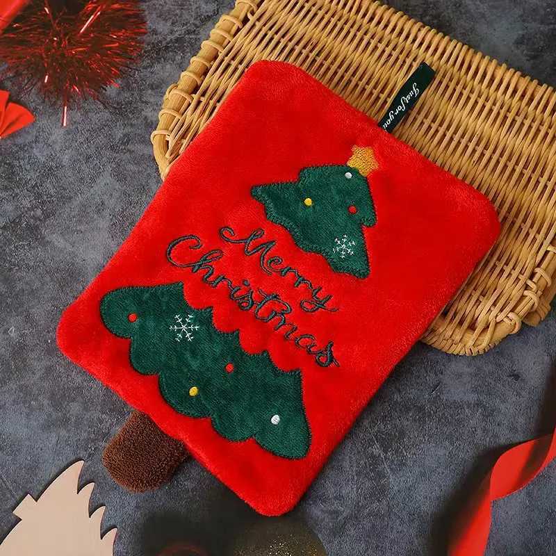 Christmas Hand Towels New Wall-mounted Thickened Coral Fleece Towels Absorbent Quick-drying Cloths Cartoon Kitchen Accessories C251210