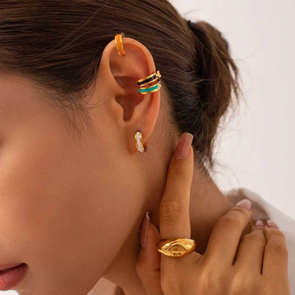 High Quality Ins Style 18K Gold Plated Small Hoop Earrings Tarnish Free Stainless Steel Enamel Huggie Earrings For WomenXJ251210 - view 3
