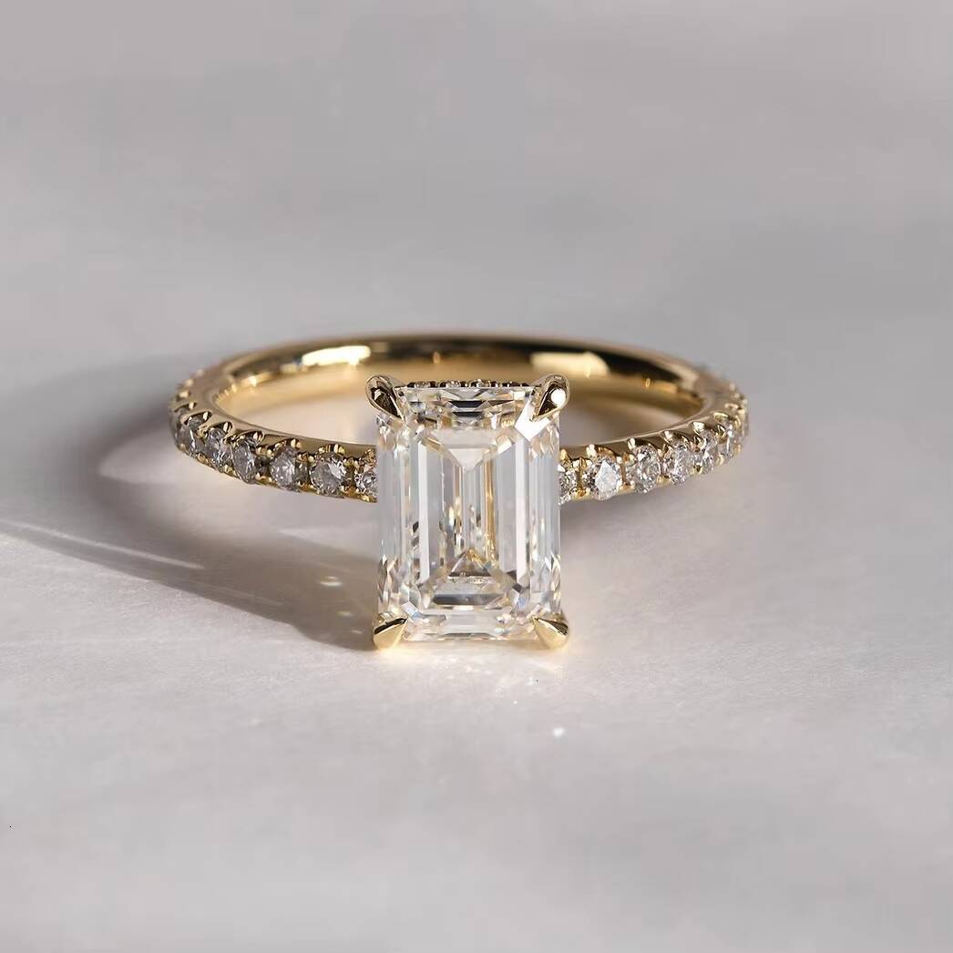 MaiYi Lab Grown Emerald Cut Diamond Wedding Ring 14K Yellow Gold Cvd Diamond Ring With IGI Certificate