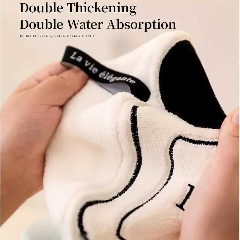 luxury Hand Towel French Minimst Speed Dry Face Towel Hangable Double-layer Thickened Absorbent Hand Cloth for Bathroom Kitchen C251210