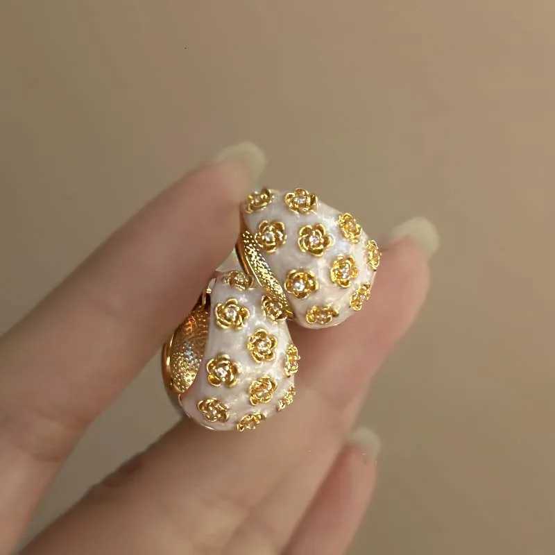 Retro White Rose wer Paved Hoop Earrings For Wen 2025 New Elegant Drip Oil wer Earrings Jewelry Bijoux Gift Y251210