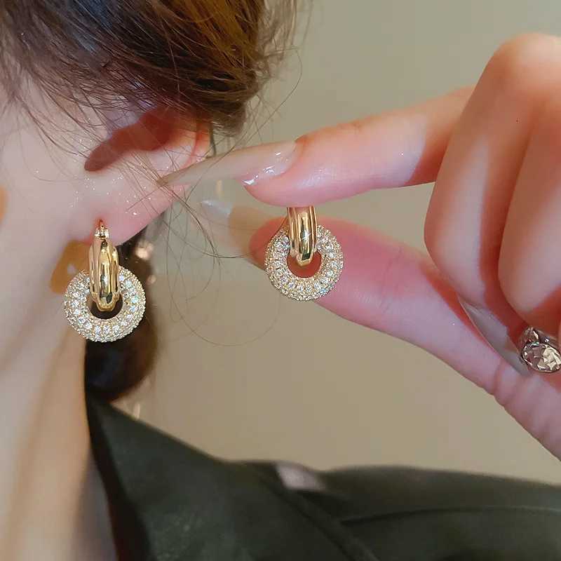 Fashion Shiny Zircon Circle Round Stud Earring for Wen Stainl Steel Gold Color Geetric Hie Ear Buckle Earrings Jewelry Y251210