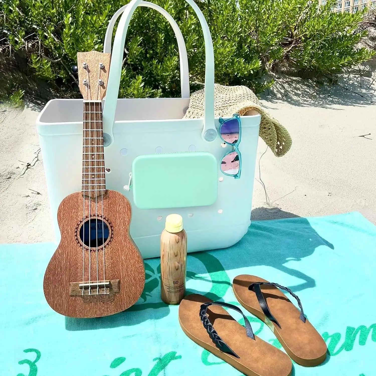 1 Pcs Silicone Phone Holder for Bogg Bag Soft Silicone Insert Wallet Charm for Bogg Bags Accessories Attachment for Bogg Beach 251209