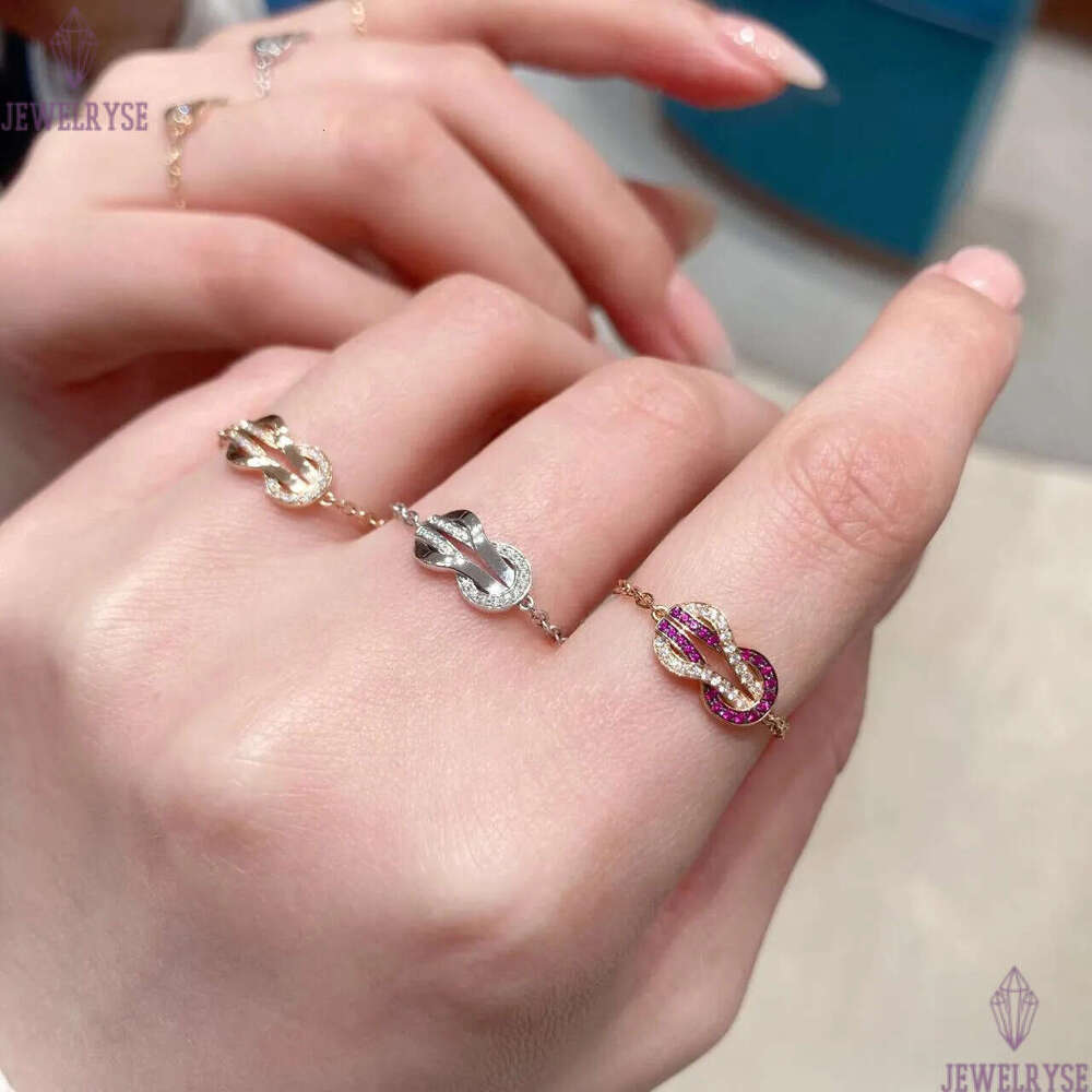 Top grade 2025 summer autumn newest classic twist designer ring for women girls nature red stone crystal 18k rose gold diamond zircon link chain rings