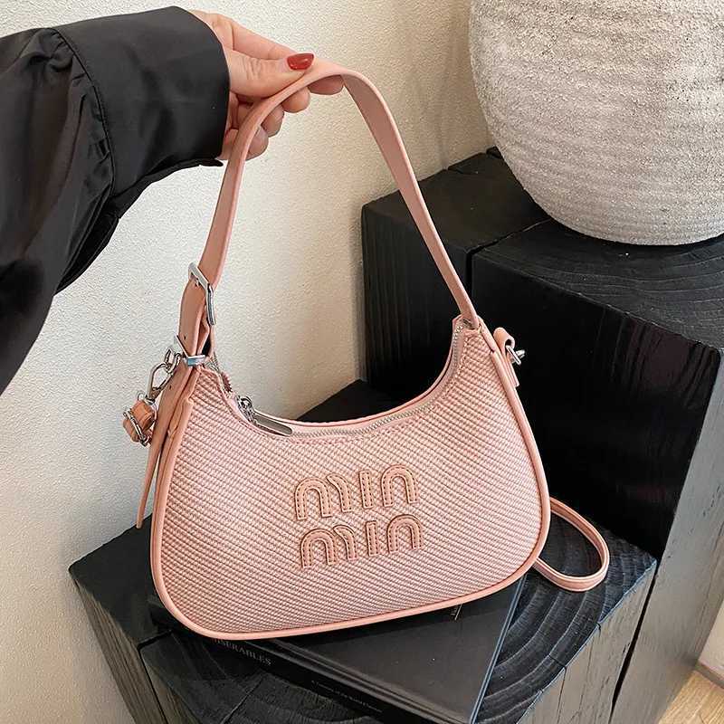 2025 Crescent Mo Hobo Bag Curated Adjustable Crossbody Shoder Purse for Wen Vegan Leather Day to Night Tote Y251209