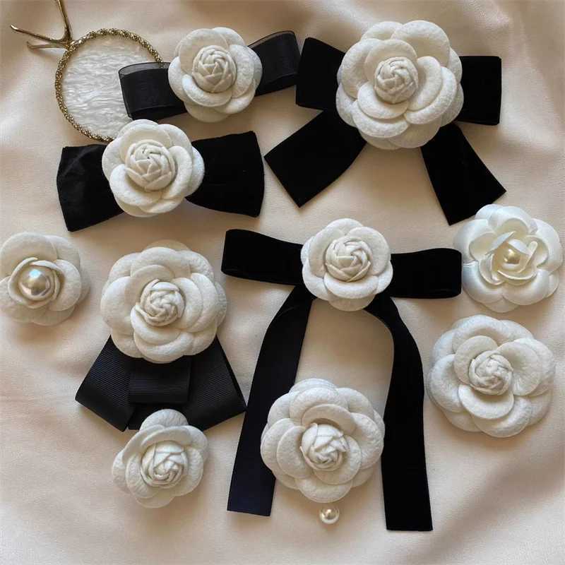 New Fabric lia wer Brooch Veet Bow Tie Ladies College Style Shirt Collar Pins Vintage Wedding Party Brooches For Wen Y251210