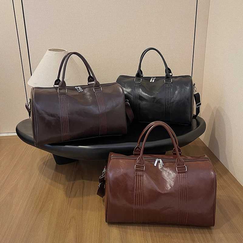 Large Capacity Travel Duffle Totes PU Leather Gym Sports Fi Fitness Wan Luxury Business Lage Handbag Shoder Bag Y251209