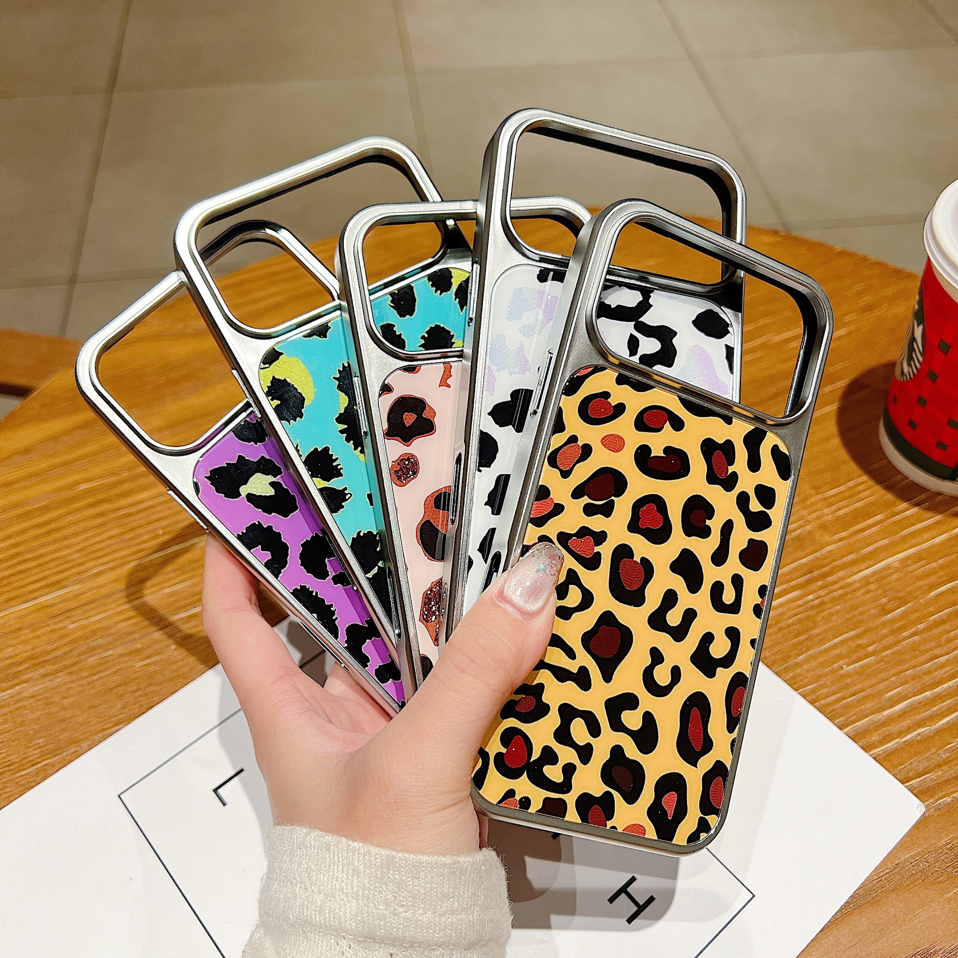 Korean and Japanese Style Epoxy Leopard Pattern Compatible with iPhone 17 Apple 16 Max Phone Case 15 Pro Electroplated Edge for Women