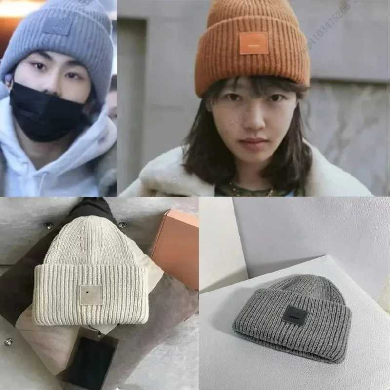 Luxury Fashion Hats Unisex Womens Autumn and Winter Ac Smiling Face Bunny Solid Knitted Double Layer Studio Warm Knitted Beanies Y251209
