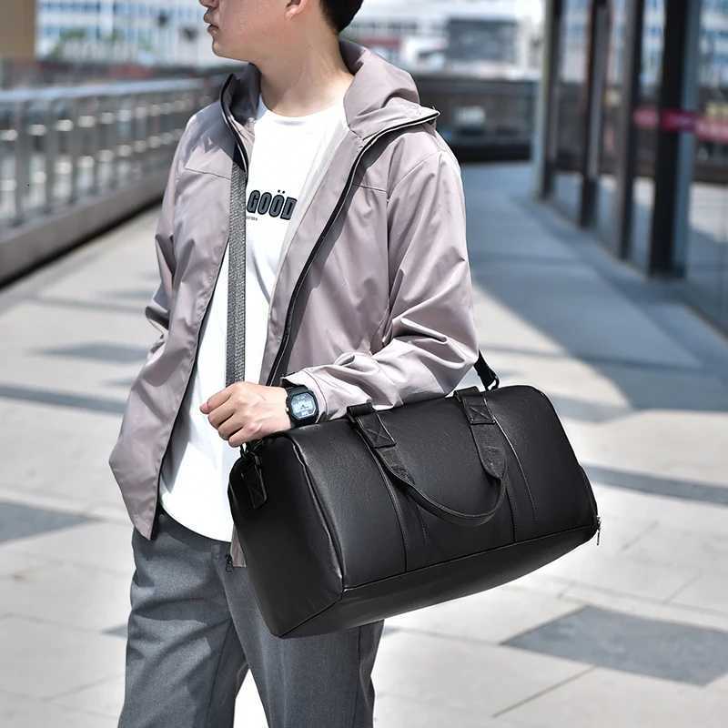 LargeCapacityTravelBagGym BagSeparati of Wet and DryIndependent shoe cpartmentSuitablefortravelfitnessweekend vai Y251209