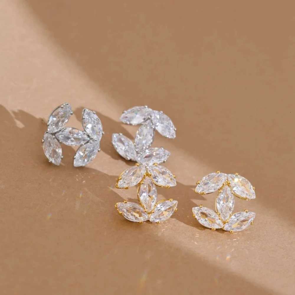 Fashion Shiny Cubic Zirconia Chic Letter Stud Earrings for Wen 925 Sier Needle Allergy Prntion Exqusite Jewelry Gift Y251210