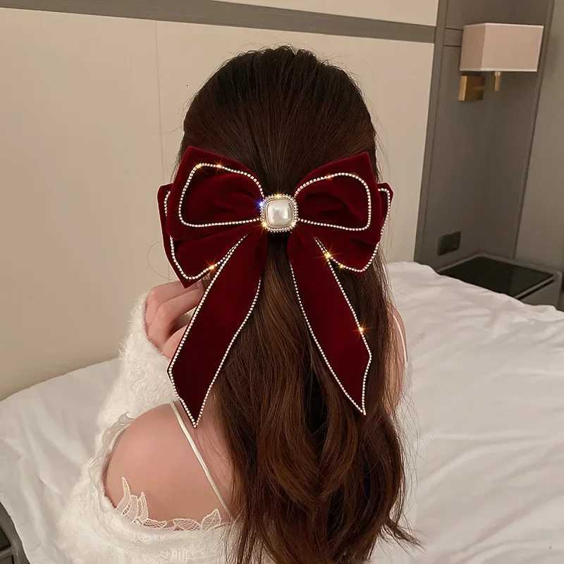 Korean Veet Bow Hair Pins Fabric Rhinestone Pearl Hair Clips for Wen Luxry Jewelry Spring Clip Gils Hair Accories Y251210