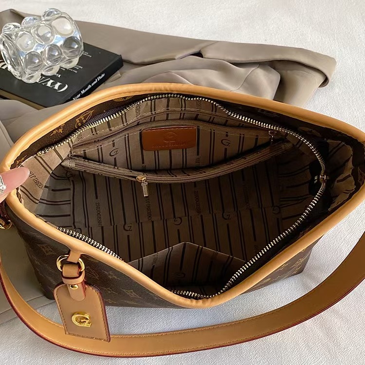 free shipping 2025 MKF new designer single shoulder handbag flip cover women, fashionable casual handbag for women, crossbody bag for women