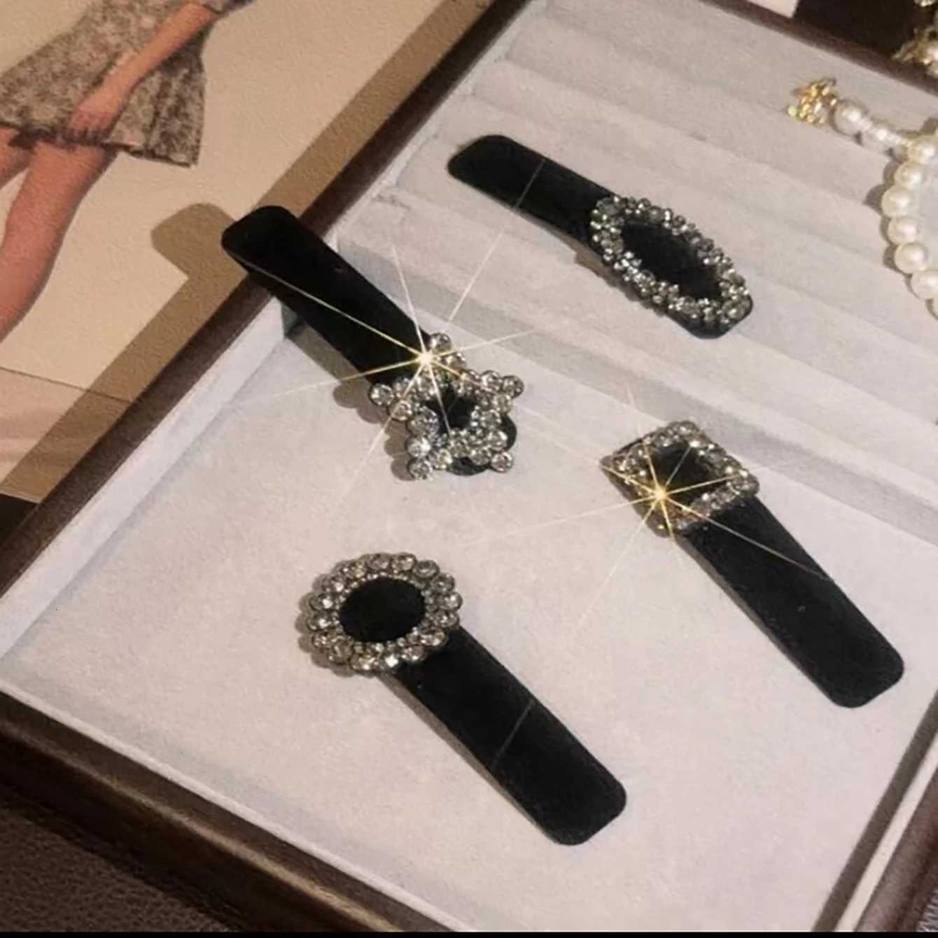 4Pcs/Set Luxury Black Geetric BB Hair Clip Retro Children Girls Clip Temperament Rhinestone Hairpin Hair Accorie Gift Y251210