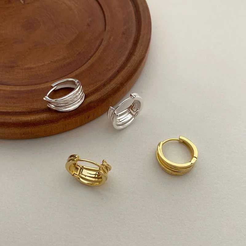 New Trendy Line Buckle Hoop Earrings For Women Metal Texture Silver Color Hypoallergenic Earring Charm Jewelry Party GiftsXJ251210 - view 3
