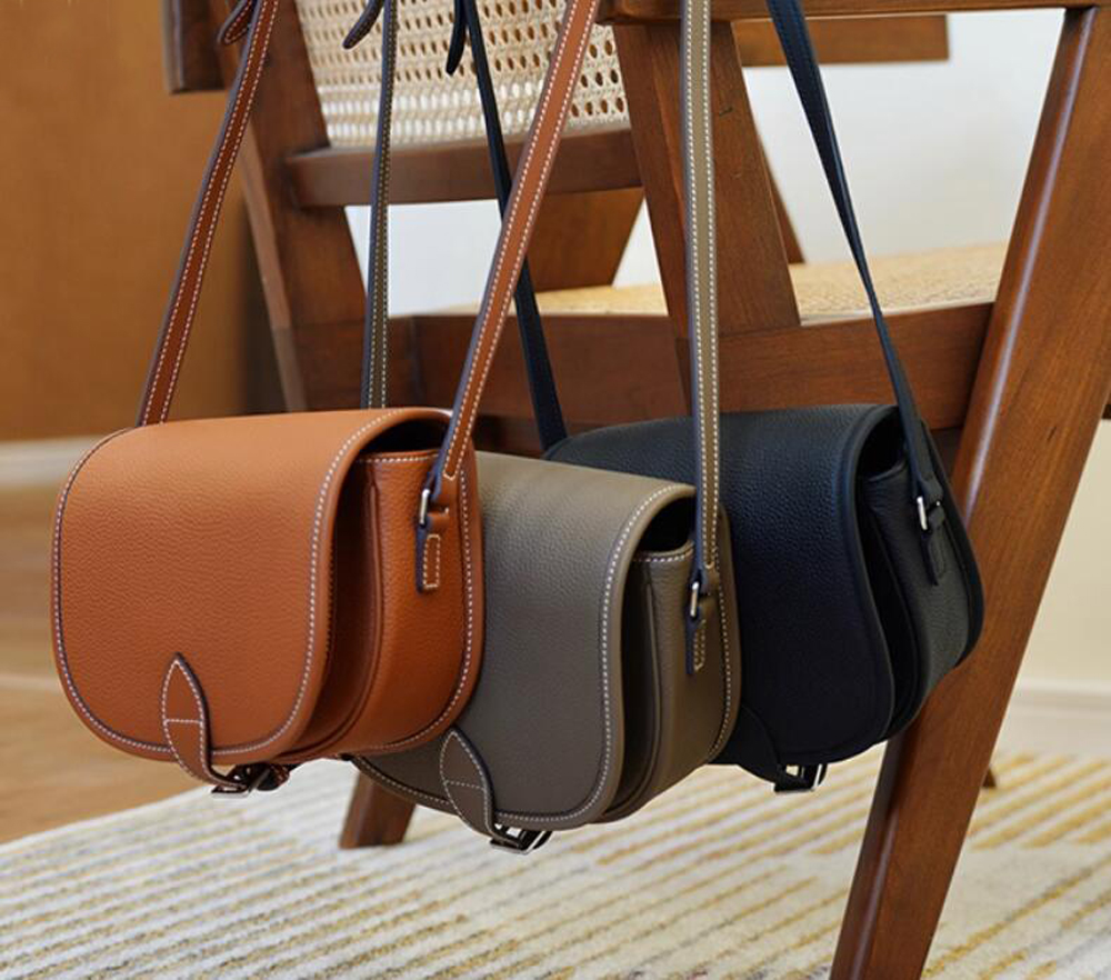 Messenger bag Camera bag Shoulder Carrying Tote purse Wash personalisation streak Custom bag Genuinetote Customized personalized customizing Name A2