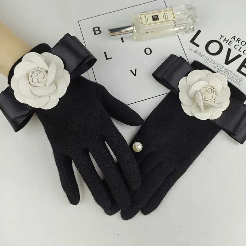 Korean Wens Wool Pearl wer Fl Finger Plus Veet Thick Touch Screen Cashmere Gs Winter Outdoor Driving Warm Mittens Y251210