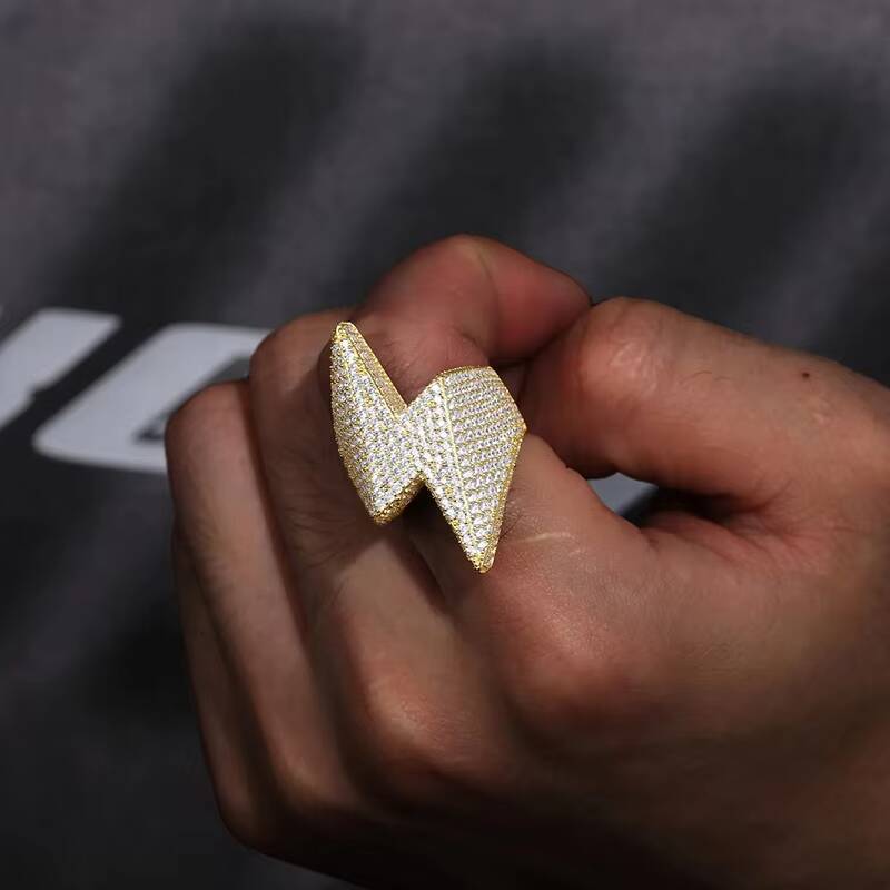 Hip Hop 18K Gold Plated Luxury Solid 925 Silver Pass Diamond Tester Iced Out GRA VVS Moissanite Lightning Flash Men Ring