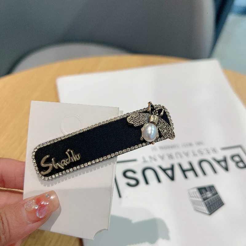 Korean-Inspi Black Minimst Hair Clips Chic Side Fringe BB Clips for Effortl Elegance Tren Hair Accories for Girls Y251210