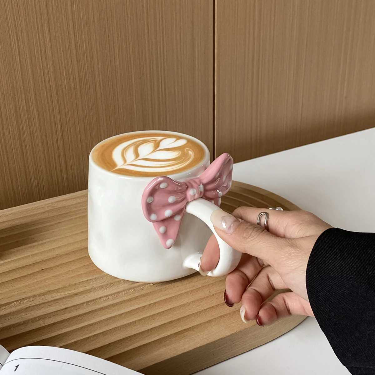 1Pc Polka Dot Bow Mug Creative Bow Handle Ceramic Mug Exquisite Polka Dot Design Suitable for Home Decoration Living Room Bedroom Diningt C251210