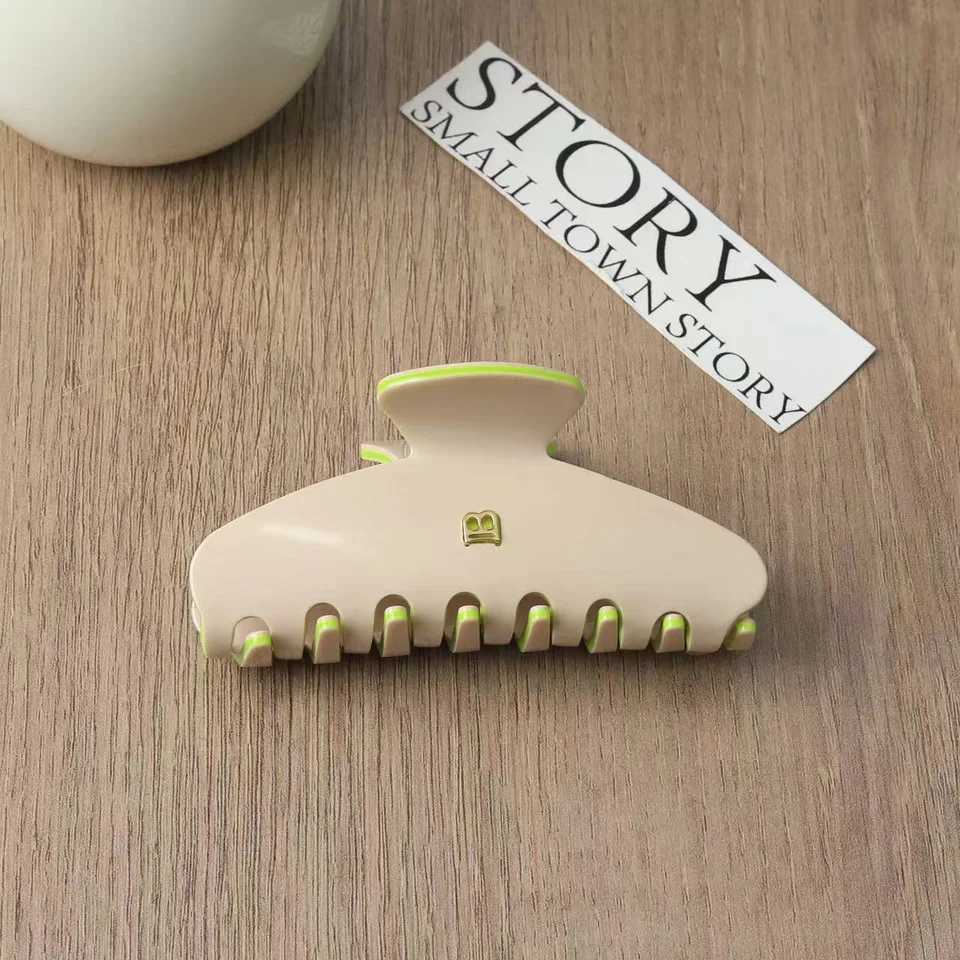 Solid-color Cl Hair Clips Unique and casual summer family style Acetate handmade High-quty Fashion-tren Y251210