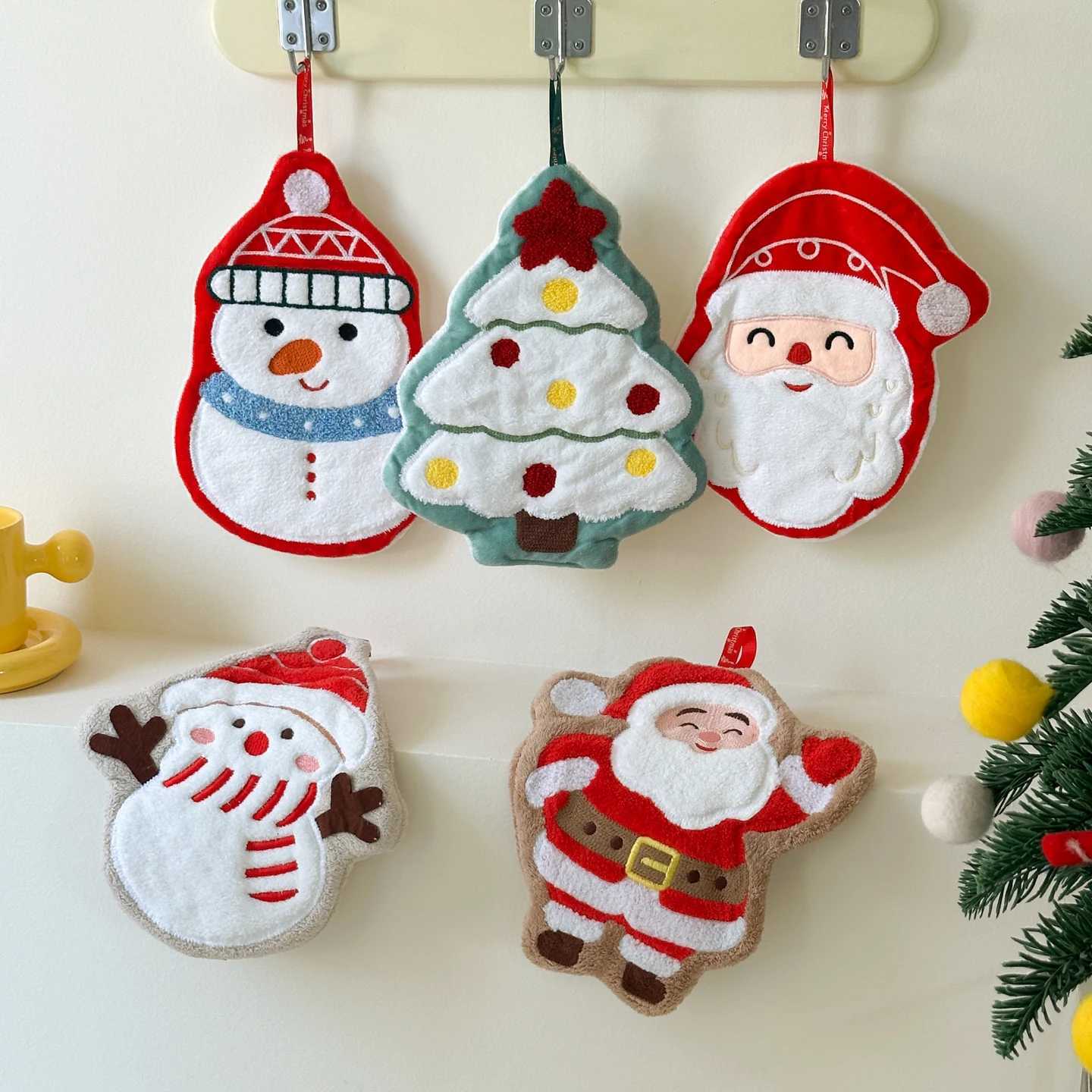 2025 New Cartoon Christmas Hand Towels - Cute Holiday Decorative Absorbent Towels for Kitchen Bathroom-5 Pieces C251210
