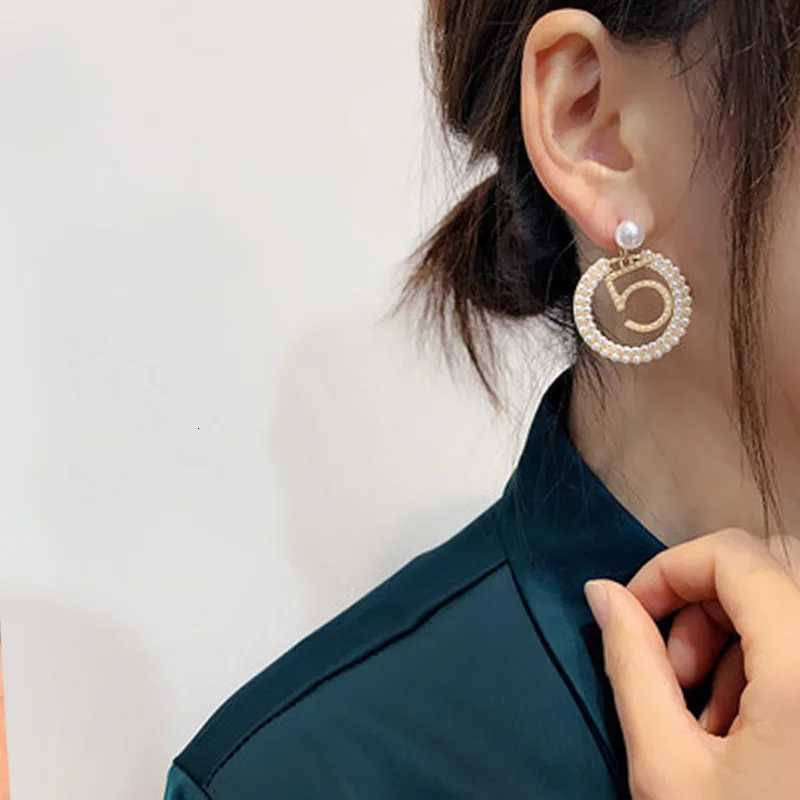 Luxury Number 5 Letter Earrings For Wen 2025 New Paris Long Exaggerated Round Pearl Zircon Drops Earrings Wife Jewelry Gifts Y251210