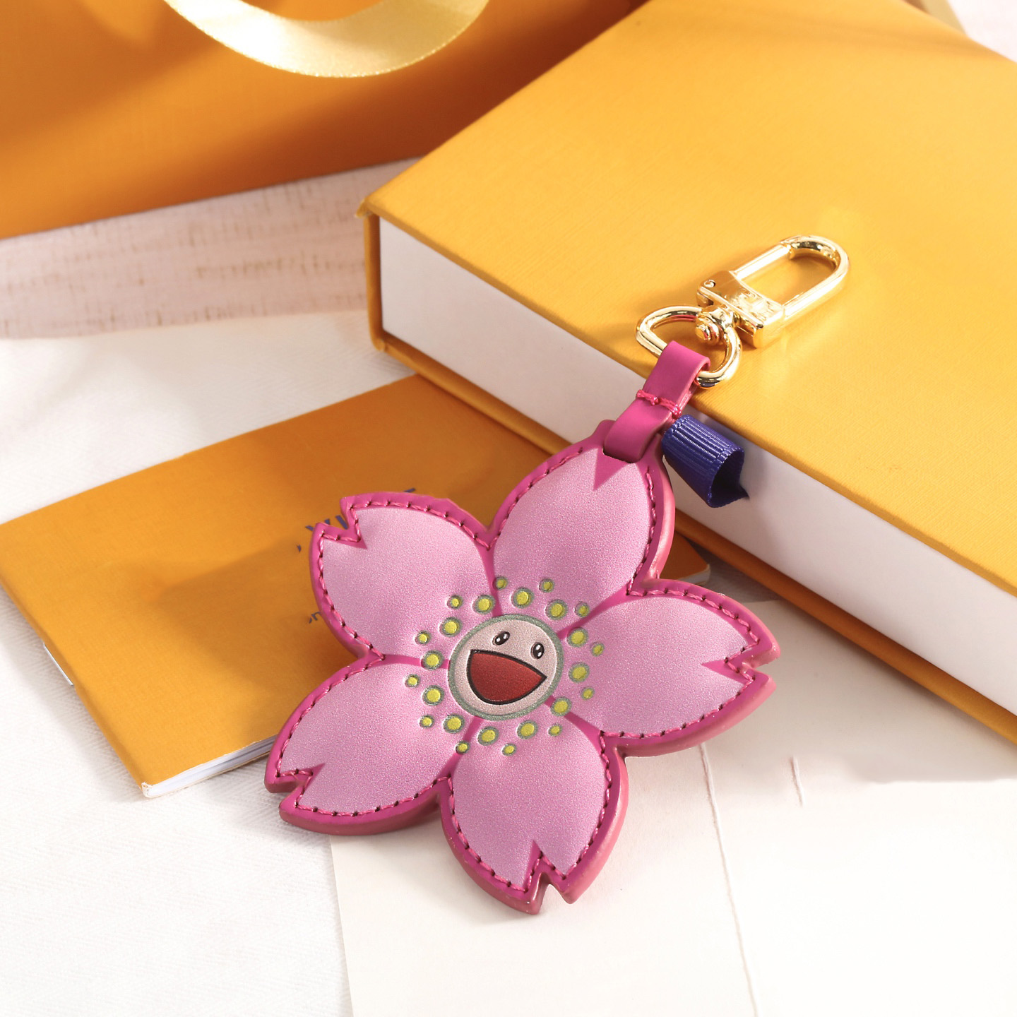 Flower Luxury Designers Keychains Bag Charm Women Letters Key Rings Keychain Key Chain Lanyards