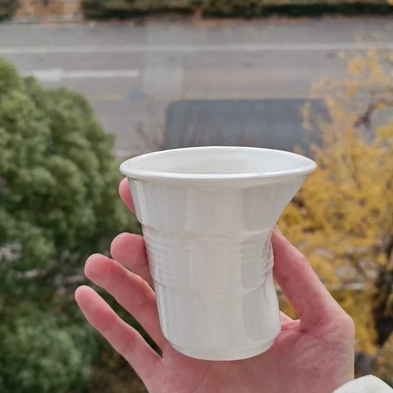 67oz Korean Style Cups and Mugs Coffee Mug White Ceramic Nordic Wrinkle Cup 200ml Drinking Coffe Tumbler English Letter Gift C251210