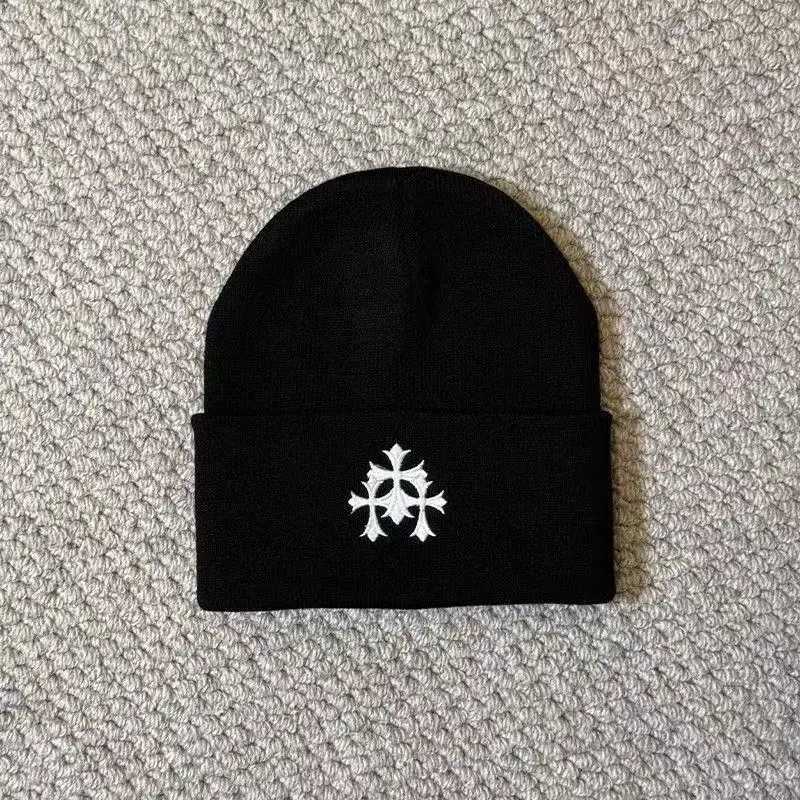 Luxury New Knitted Hat Internet Celebrity Street Versatile Cold Hat Youth Couple Trendy Knitted Hat Apparent Face Small Y251209