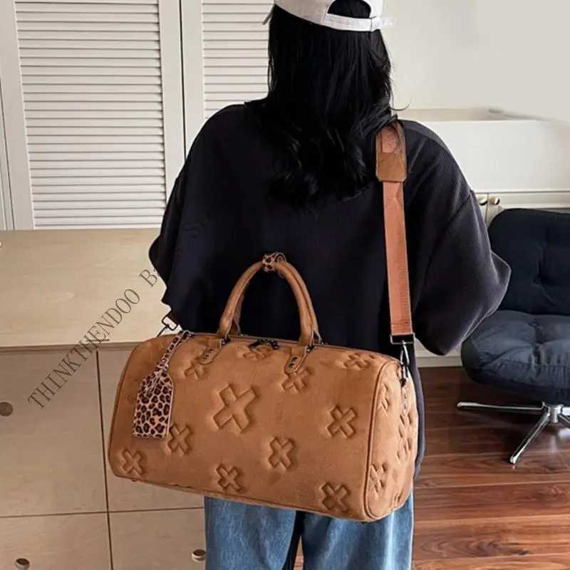 D0LF Travel Bag Fitness Bag Gym Bag Korean Styles Shoder Bag PU Leather Sport Bag Large Capacity Training Bag Weekender Bag Y251209