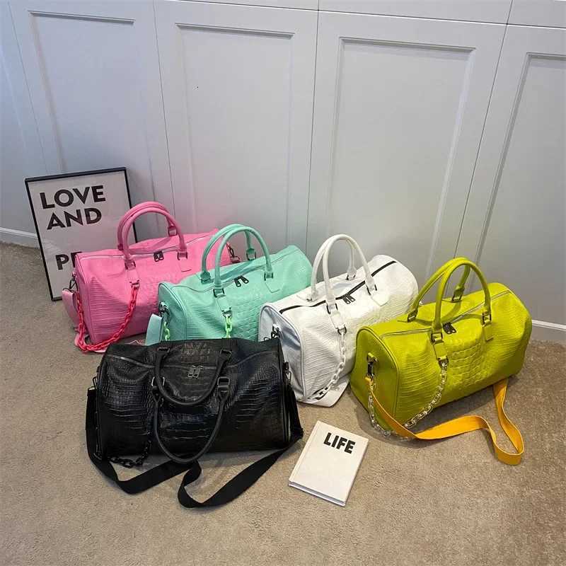 Summer Training Fitness Sports Gym Yoga Bag for Wen Large Lage Bag Portable Travel Duffel Handbag Weekend Bag Shoder Bag Y251209