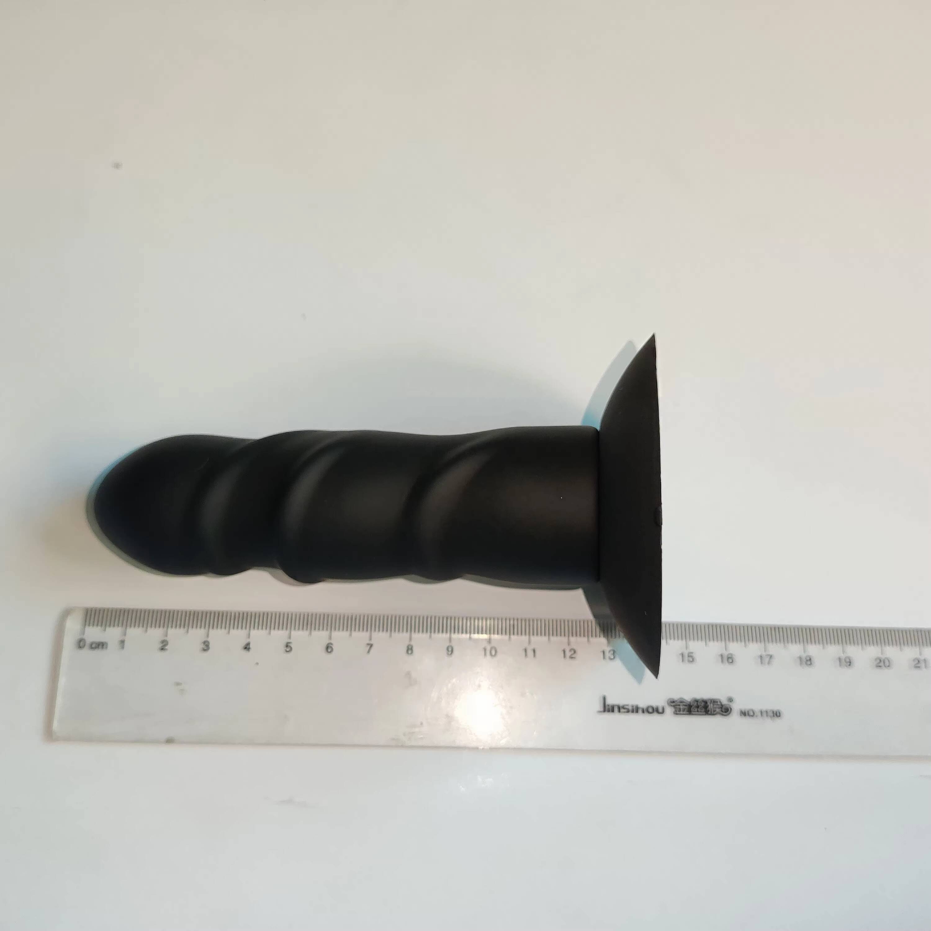 Wholesale Silicone 16 cm Huge Realistic Sex Male Penis Dildo Big Dildo for Women Couple Natural