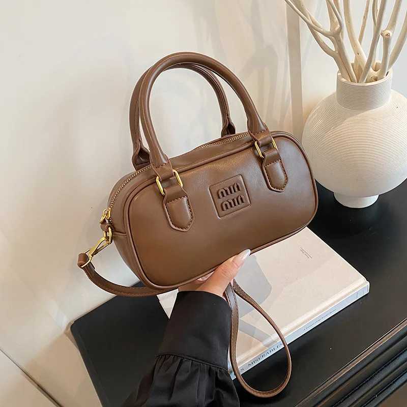 2025 New Wens Crossbody Bag - Bowling Ball Bost Bag low Shape Tote Unique Handheld Purse Casual/ning Y251209