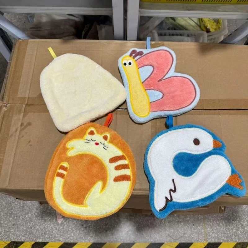 English Letters Hand Towels Bathroom Microfiber Towel Extra Thick Coral Velvet Handkerchief Childrens Cartoon Absorbent Towel C251210