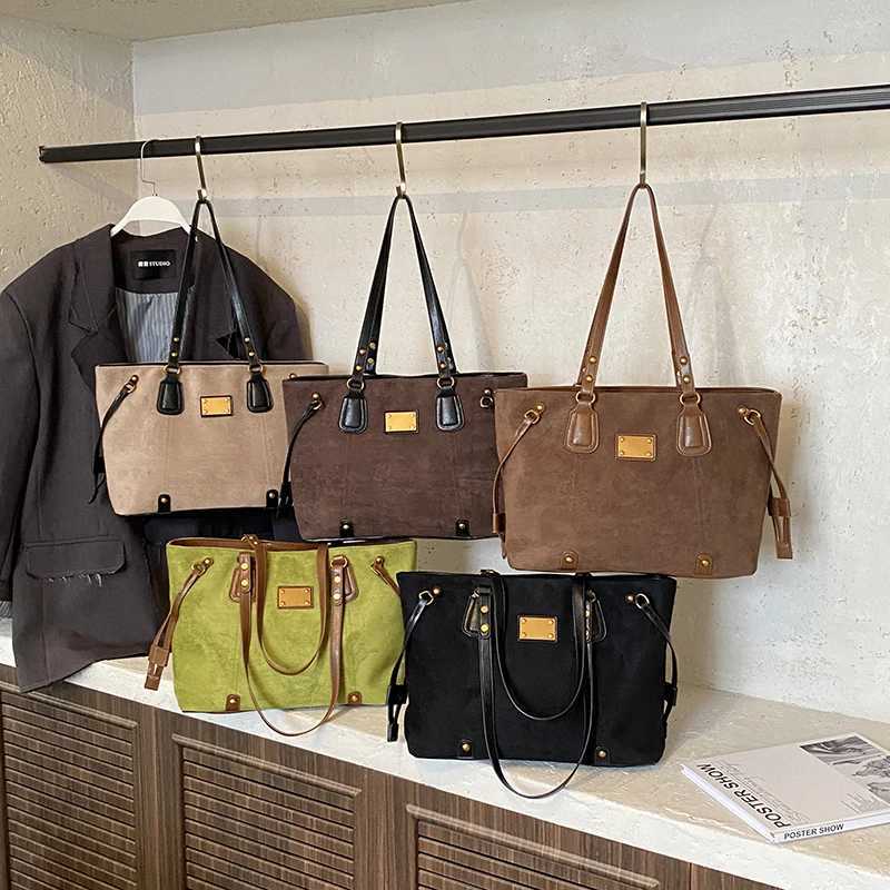 LEFTSIDE Wen PU Suede Shoder Bag 2025 Winter Soft Tote Bag Luxury Designer Trend Fem High Capacity Green Handbags Y251209