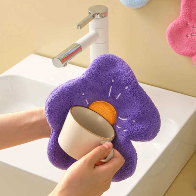 Hot salesHandtowels Can Be Hung with Coral Velvet Creative Text Flower Shaped Towel Household Kitchen Absorbent Handkerchief C251210