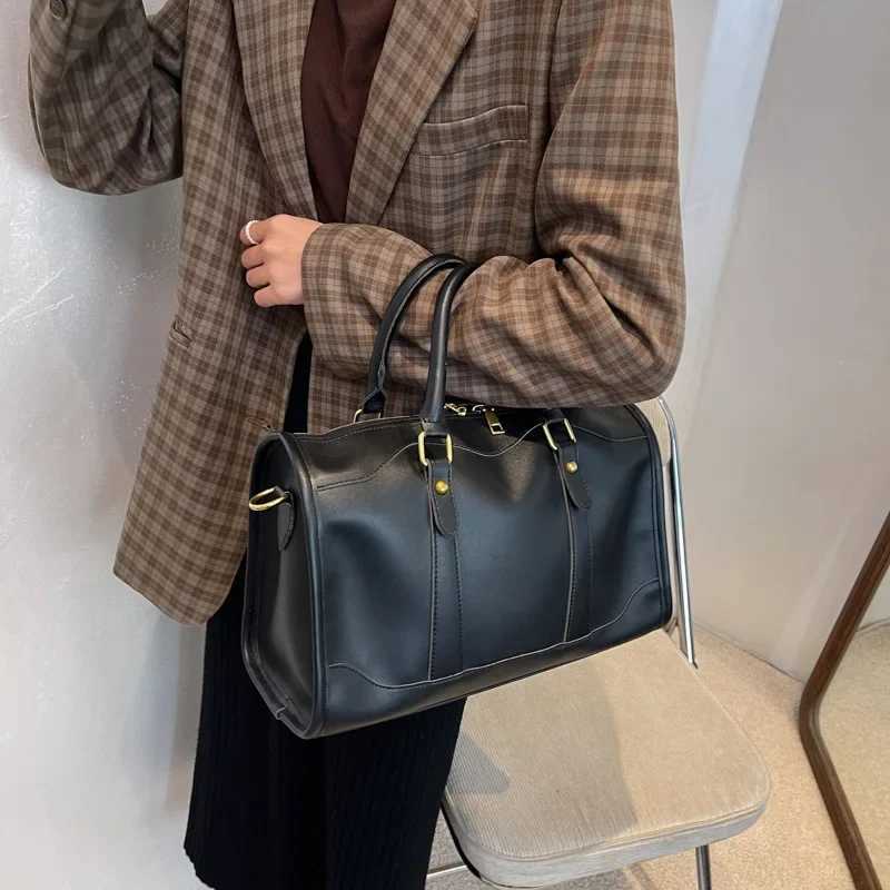 2024 New Wens Travel Bag High Quality Simple Wens Handbag Large Capacity Fi Casual Ladies Shoder Lage Bag Y251209